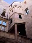 L'escalier dans la cour de l'Htel Alfonce (55kb)
